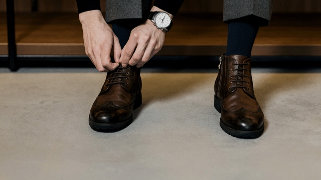 The 7 Best Dress Shoes for Car Salesmen: Selling Cars In Style