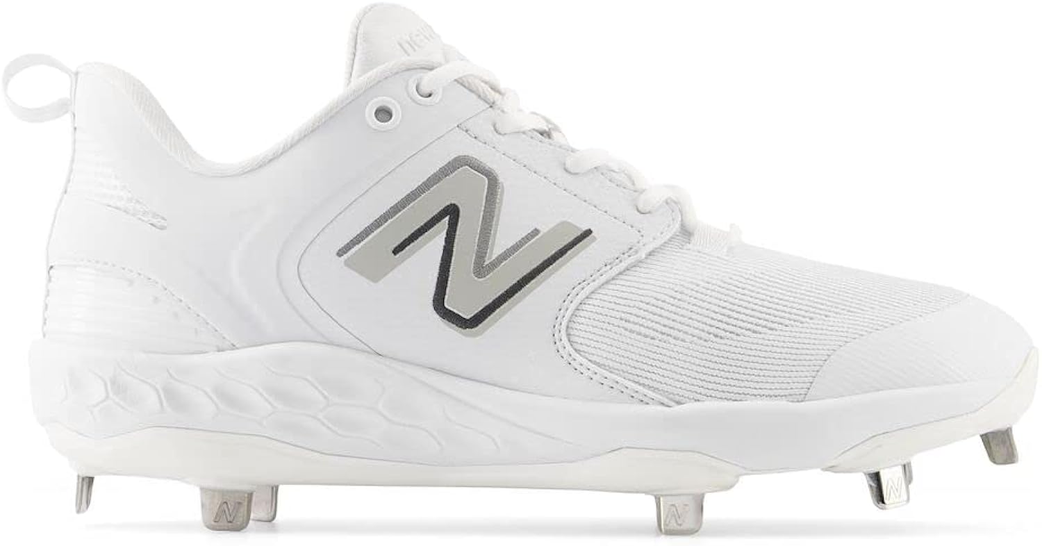 New Balance Men’s Fresh Foam X 3000 V6 Metal Baseball Shoe Review