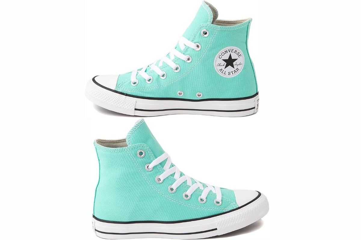 Converse Chuck Taylor Sneakers Review